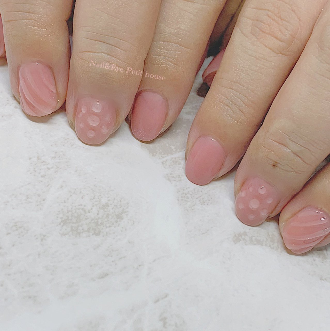 夏 ハンド ショート ピンク ジェルネイル Nail Eye Petit Houseのネイルデザイン No ネイルブック