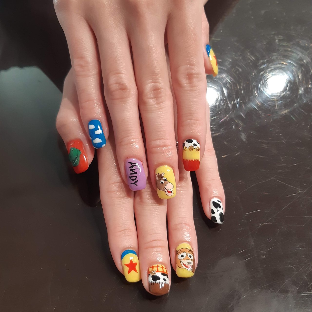 ハンド 痛ネイル キャラクター ジェルネイル ネイルモデル Hachimitsu Nailのネイルデザイン No ネイルブック