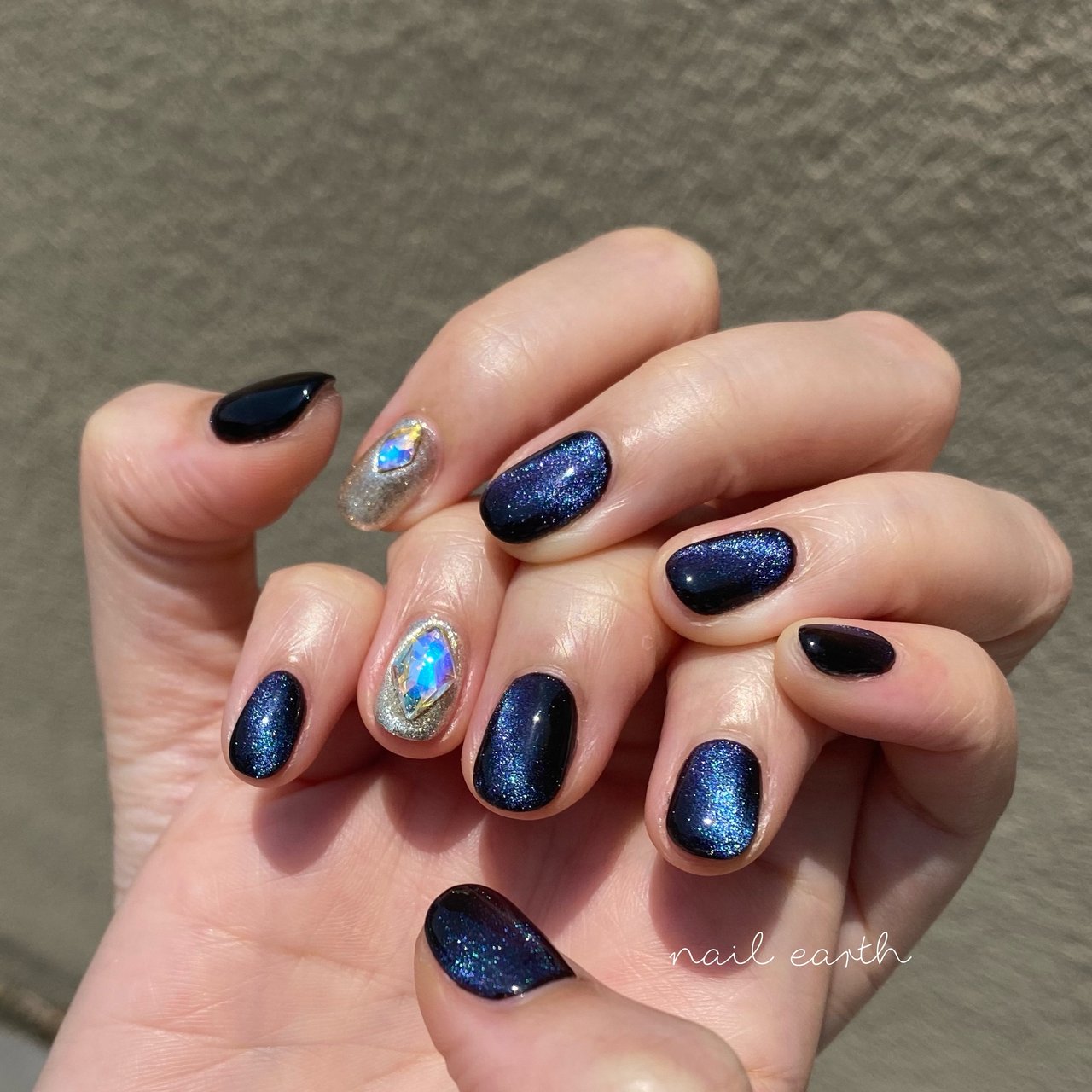 オールシーズン ハンド マグネット ショート ネイビー Nail Earthのネイルデザイン No ネイルブック