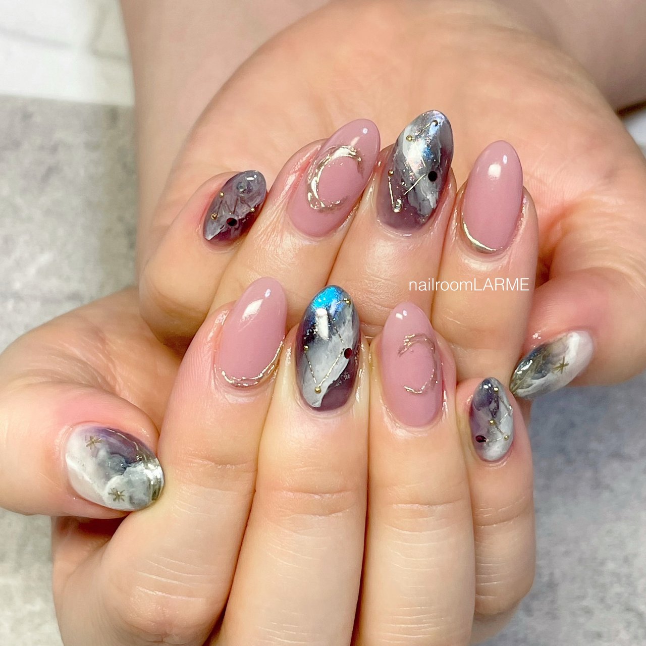 ハンド ピンク ネイビー ブラック Nailroomlarmeのネイルデザイン No ネイルブック