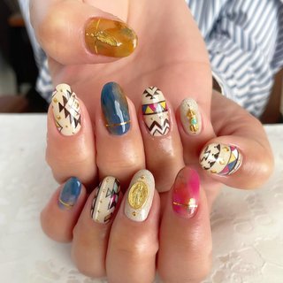 22年 新着順 夏 オルテガ柄ネイルのネイルデザイン ネイルブック