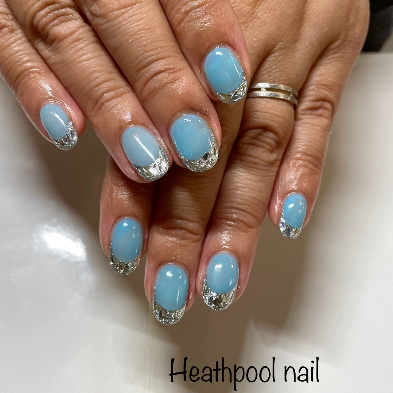 ハンド フレンチ ラメ オーロラ 水色 Heathpoolnailのネイルデザイン No ネイルブック