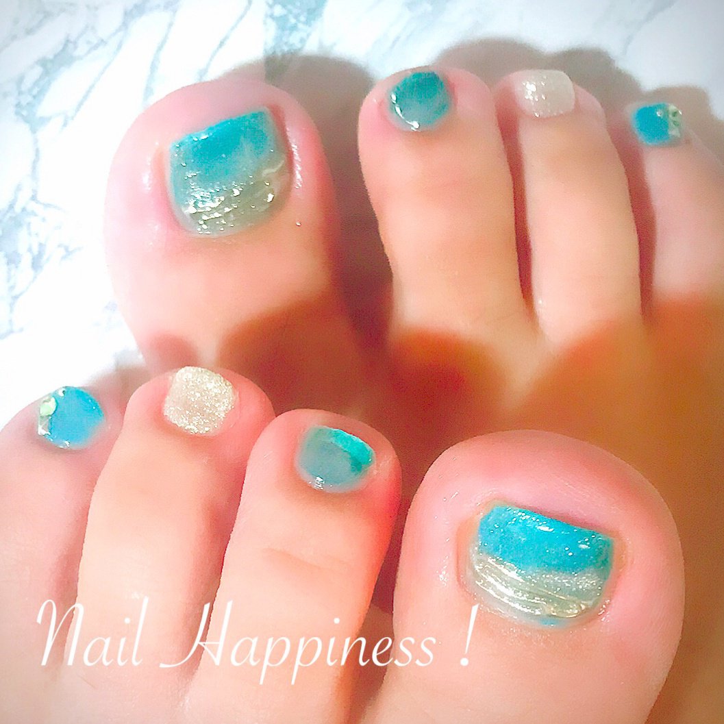 夏 オールシーズン 海 リゾート フット Nail Happiness ネイルハピネス ささきまきのネイルデザイン No ネイルブック