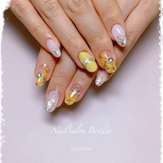 リピーターさまネイル💅✨ ご来店ありがとうございました🤗💕
💅コロナ禍時のネイルはハンドかフットで楽しみましょう‼︎
＊写真のカラーは実際と写りが異なる場合がございます＊

《使用カラー／アイテム》
・ST39・FSC1・クリア
ー花ー
・SC11
・SC17
・SFT2
・SCR1
ーニュアンスー
・8001
・G27
ーシェルー
・コーラル
・ホワイト
ーおしゃれ文字シールー

#山梨県
#甲府市
#小瀬スポーツ公園周辺
#ネイルサロンブリエ
#デザインコース
#チップジェル
#持ち込み定額デザインＬ
#フラワーネイル
#夏ネイル
#ネイルで気分転換
#ネイルはハンドかフットで楽しもう
#サンシャインベビー取り扱い店
#スウィートサンシャインベビー取り扱い店
#KOKOISTフィルインベース取り扱い店
#新型コロナウイルスに負けない
#ネット予約（ネイルブック）
#PayPay取扱店
#スマホ決済
いつもネイルサロンブリエの作品をご覧いただきありがとうございます😊
《いいね！》よろしくお願いします❣️💅✨
【ネット予約】https://nailbook.jp/nail-salon/25576/reservation/ 
【営業時間】10：00〜19：00
【定休日】日曜日・祝日・ほか不定休 #夏 #梅雨 #七夕 #リゾート #ハンド #ラメ #ワンカラー #フラワー #シェル #ミディアム #ホワイト #イエロー #シルバー #ジェルネイル #お客様 #NAILSALON Briller ｰネイルサロン ブリエｰ #ネイルブック