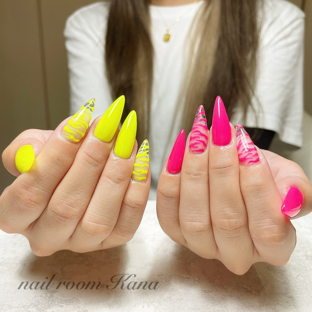 夏 ハンド ワンカラー アニマル柄 ロング Nail Room Kanaのネイルデザイン No ネイルブック