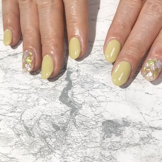 ミモザカラーのネイルデザイン ネイルブック