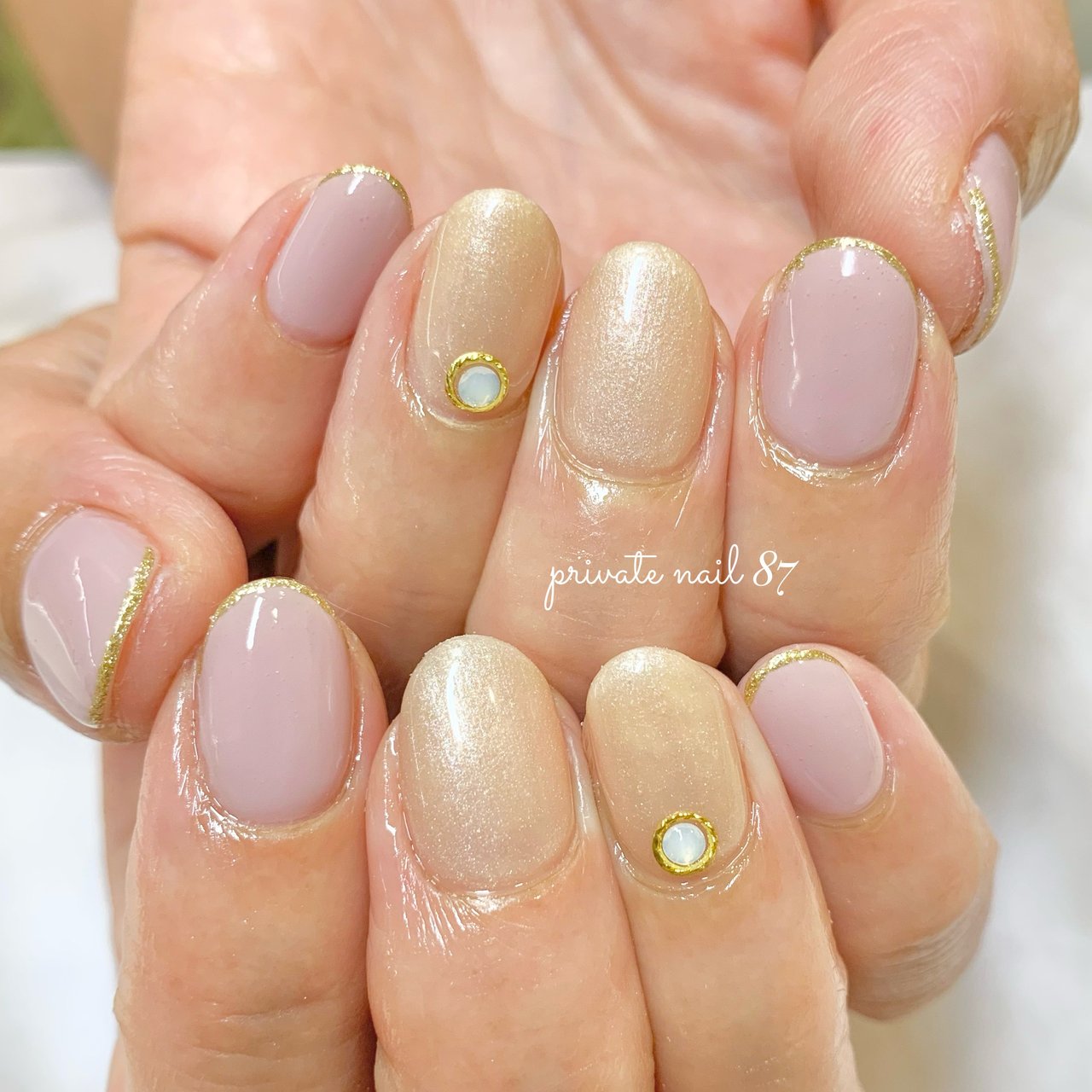 オールシーズン ハンド ビジュー ラメ ワンカラー Makiのネイルデザイン No ネイルブック