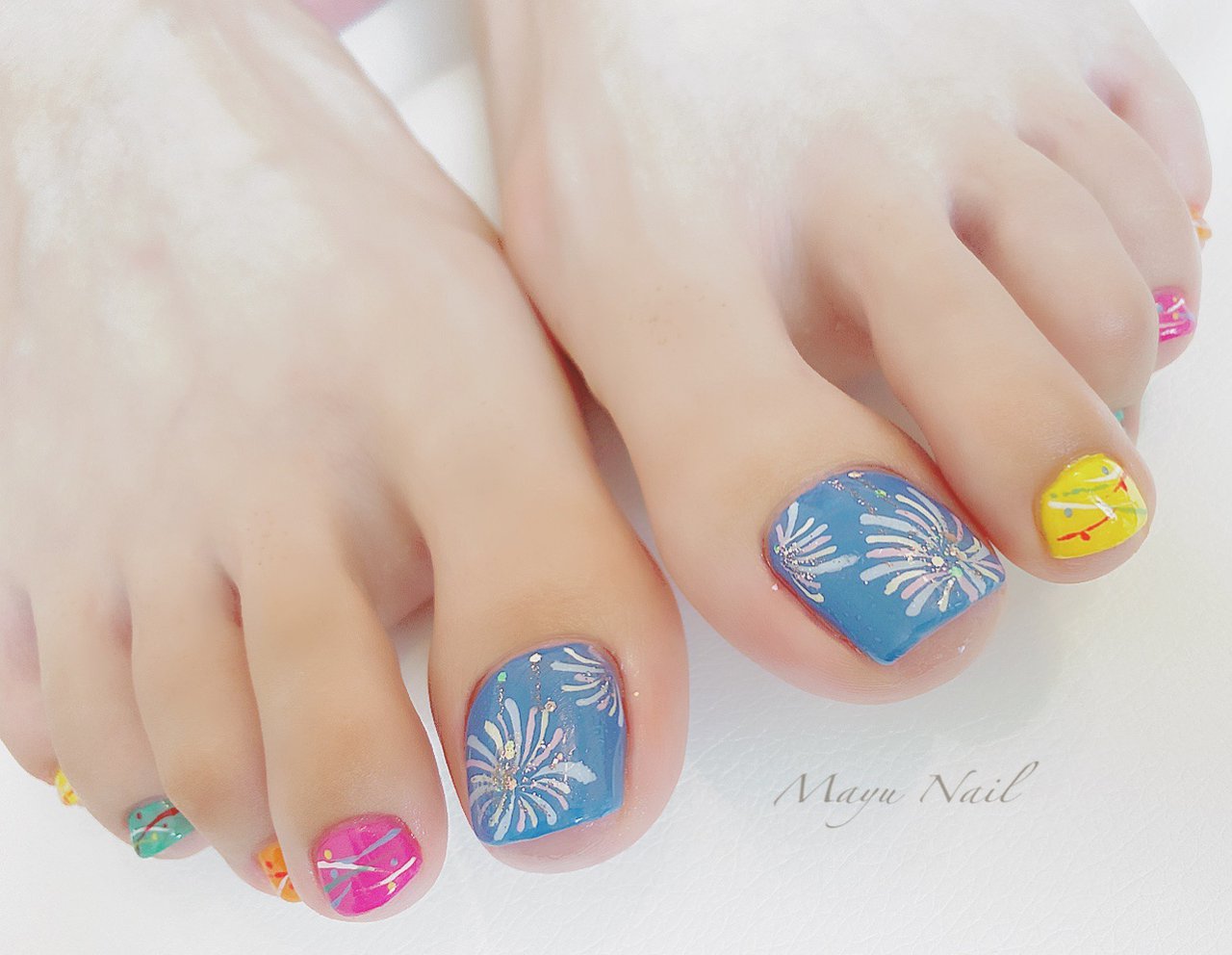 夏 浴衣 フット ショート カラフル Mayu Nailのネイルデザイン No ネイルブック