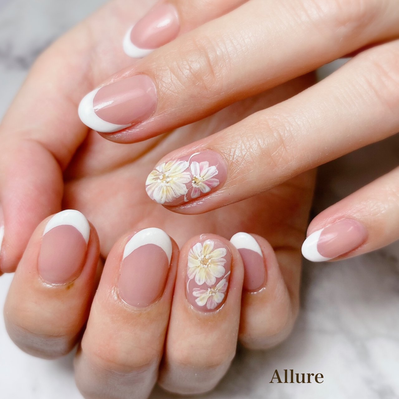 オフィス ブライダル パーティー デート ホワイト Allure アリュール 京都三条のネイルデザイン No ネイルブック