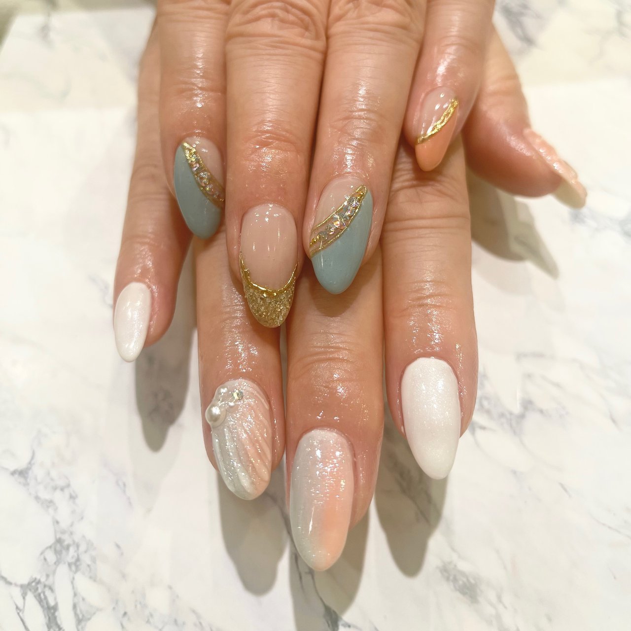 夏 ハンド フレンチ 変形フレンチ 人魚の鱗 Moanaのネイルデザイン No ネイルブック