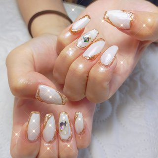 シェル 貝殻 シアーホワイトのネイルデザイン ネイルブック