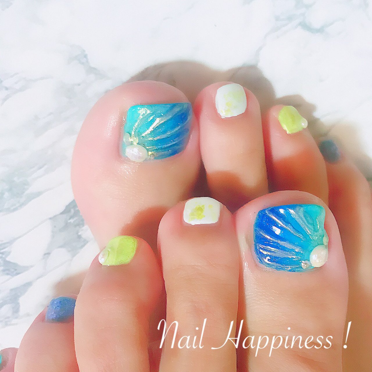 夏 オールシーズン 海 リゾート フット Nail Happiness ネイルハピネス ささきまきのネイルデザイン No ネイルブック