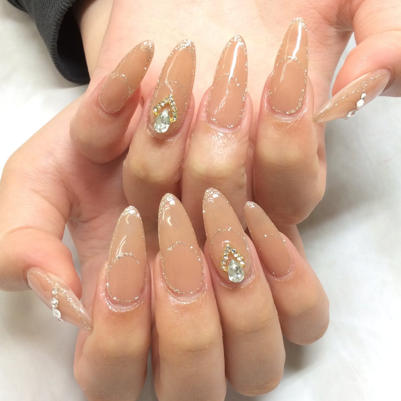 夏 オールシーズン ハンド ラメ ビジュー Nailsalon Daisyのネイルデザイン No ネイルブック