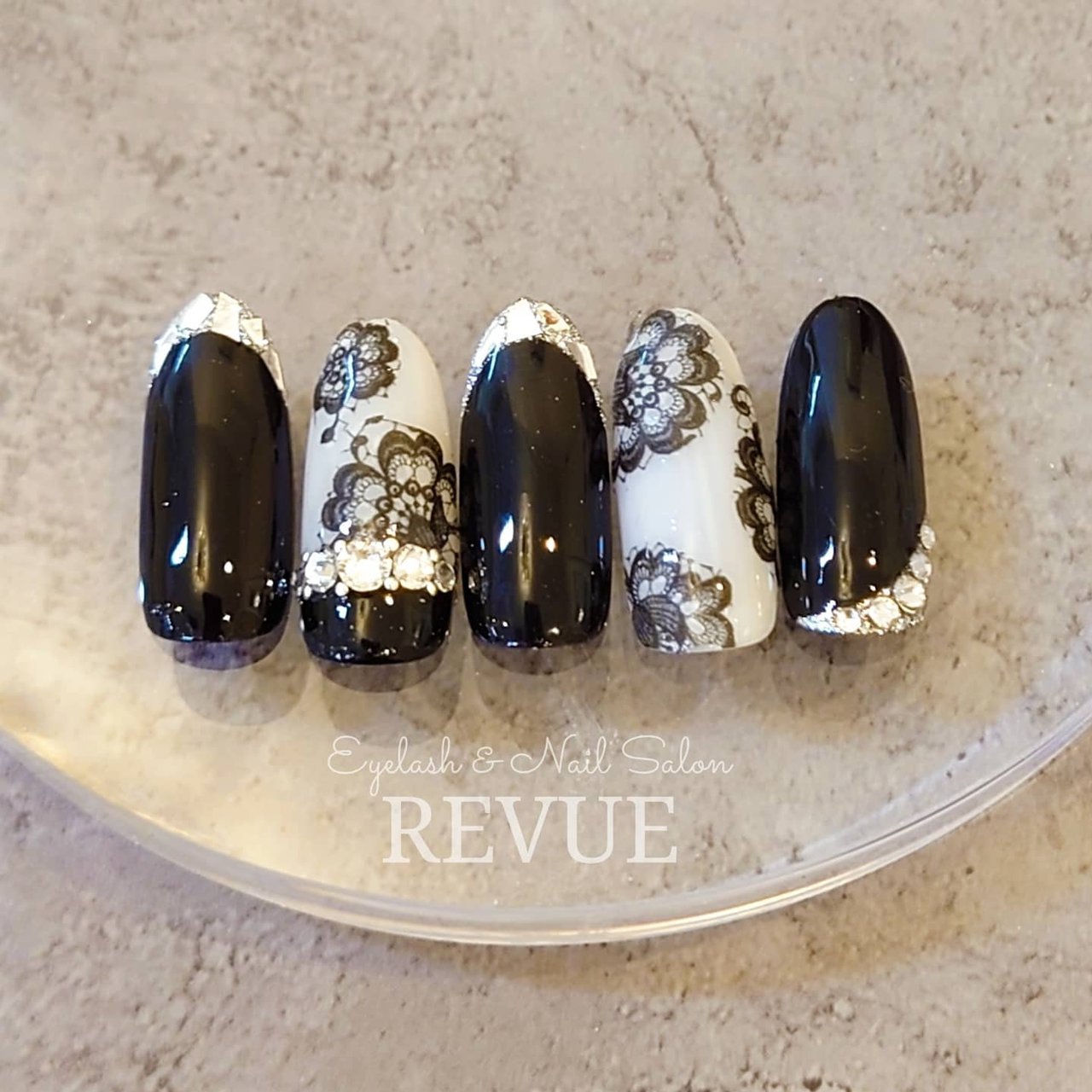 夏 オールシーズン ハンド フレンチ ホログラム Hair Make Revueのネイルデザイン No ネイルブック