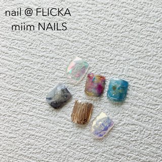 ピンク グレー ペディキュアのネイルデザイン ネイルブック