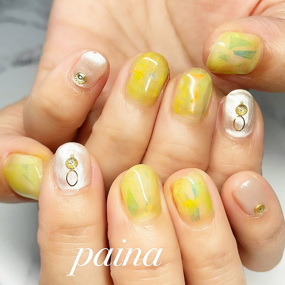 春 夏 旅行 シンプル ホログラム 越谷市 ネイルパイナ Nailpainaのネイルデザイン No ネイルブック