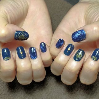 秋 ピーコックのネイルデザイン ネイルブック