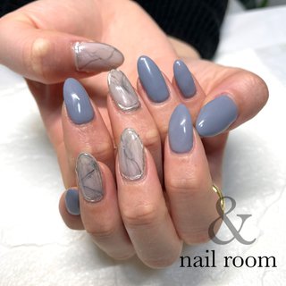 gray 
パープル寄りのグレーカラー✨

携帯を変えたら
まだデータの移行が出来てないので
以前のお写真はまた少しずつ
アップしていきますので
よろしくお願いします😊❤️
✁┈┈┈┈┈┈┈┈┈┈┈┈．
今まで通り衛生管理を徹底して
営業させて頂いております😊
御来店の際にはお客様にも
手洗い･マスク着用をお願いしております。

また、アートネイルをするお客様には
オフセットの購入をおすすめしております。
まずは移らない･移さない努力を
続ける事は大切ですが
少しでもアートを楽しみ
自分の身も守る為に体調を崩された場合
ご自身でネイルオフをして
病院に向かって頂きたいと思ってます。
詳しい事はまた施術の際に
お伝えさせて頂いております😊

#福井ネイル#ネイルサロン福井#アートし放題#ジェルネイル#ジェリップ取り扱い店#美爪#艶々ワンカラー#綺麗のお手伝いさせてください#nailroomand#お爪のお悩み解決します#kokoist#フットネイル#デコラティブネイル#アイスネイル#ニュアンス#クリアフレンチ#マグネットジェル#マグネットネイル#韓流ネイル#蝶々ネイル.＃氷ネイル#オードリーネイル #春 #夏 #オールシーズン #梅雨 #ハンド #シンプル #ワンカラー #大理石 #たらしこみ #ミディアム #パープル #グレージュ #グレー #ジェルネイル #お客様 #nailroom ＆ #ネイルブック