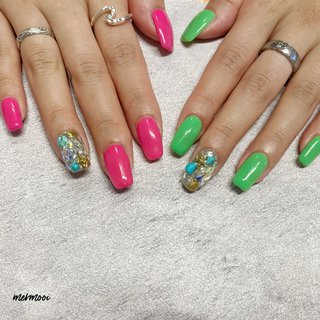 蛍光グリーンのネイルデザイン ネイルブック