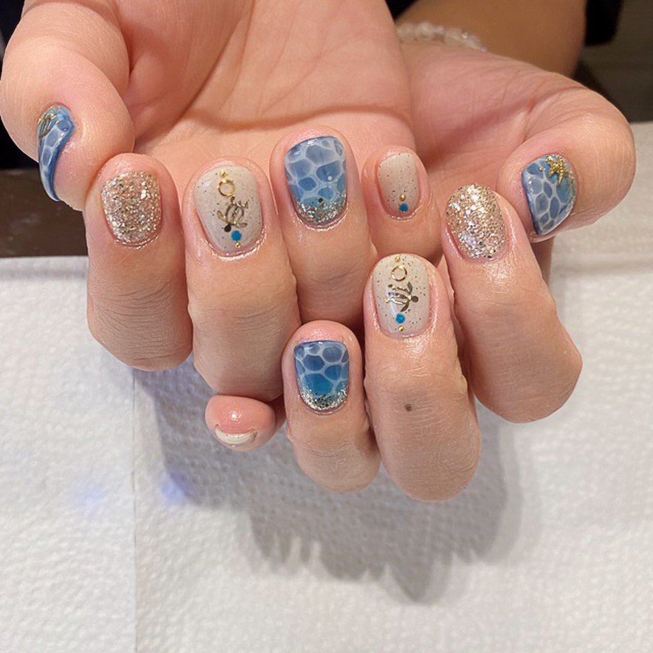 夏 海 リゾート ハンド グラデーション Mami Nail Salon Fika のネイルデザイン No ネイルブック