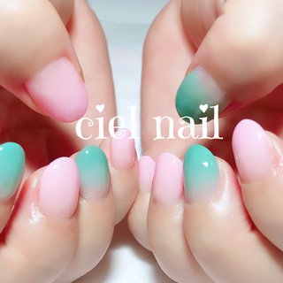 グラデーション ピンク グリーンのネイルデザイン ネイルブック