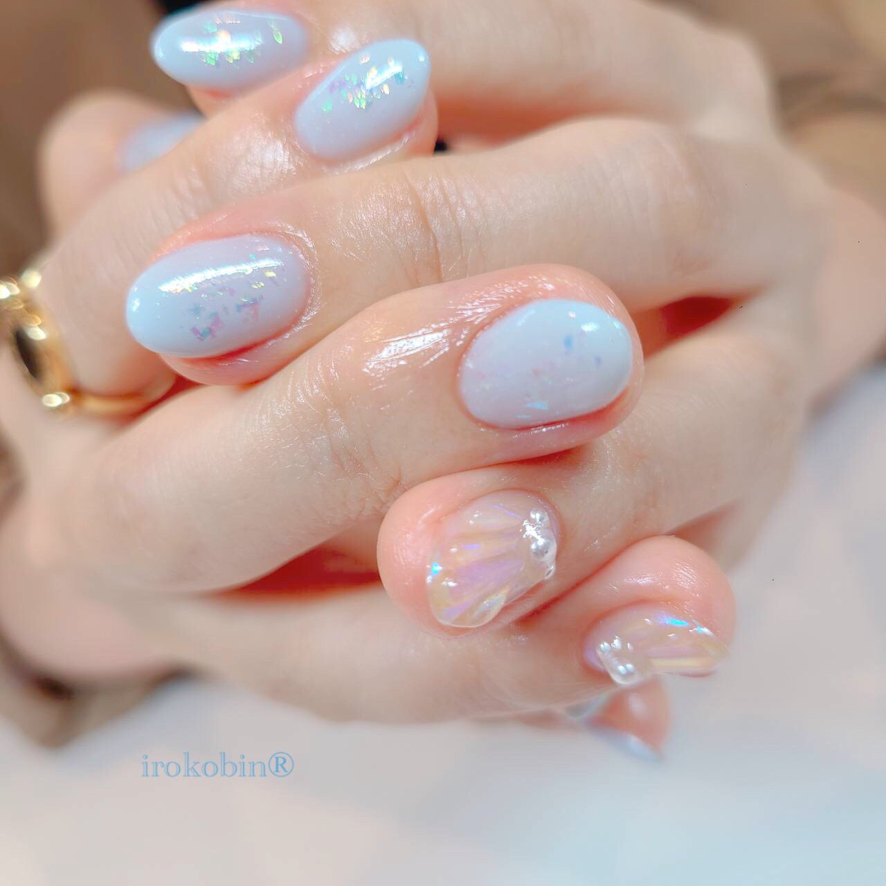 夏 オールシーズン ハンド ラメ 人魚の鱗 Irokobinいろこびん のネイルデザイン No ネイルブック