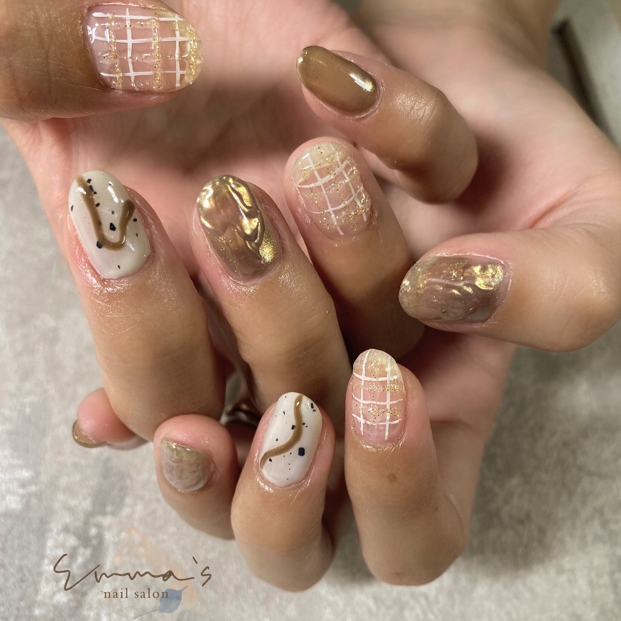 ハンド ニュアンス ベージュ ブラウン Namie𓆸emma S Nailのネイルデザイン No ネイルブック