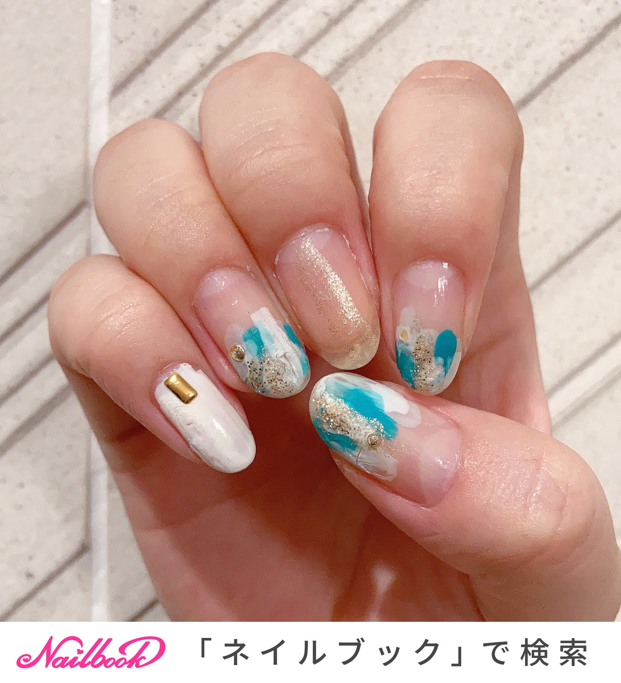 ホワイト ターコイズ マニキュアのネイルデザイン ネイルブック
