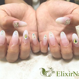 ホワイト 白 派手ネイルのネイルデザイン ネイルブック