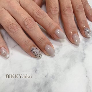 #グレージュ #ダルメシアン 
#ダルメシアンネイル 
#ミラー 
#マグネット #夏 #梅雨 #海 #リゾート #ハンド #ビジュー #アニマル柄 #ギャラクシー #ショート #グレージュ #グレー #シルバー #ジェルネイル #お客様 #Nail salon BIKKY彦根店 #ネイルブック