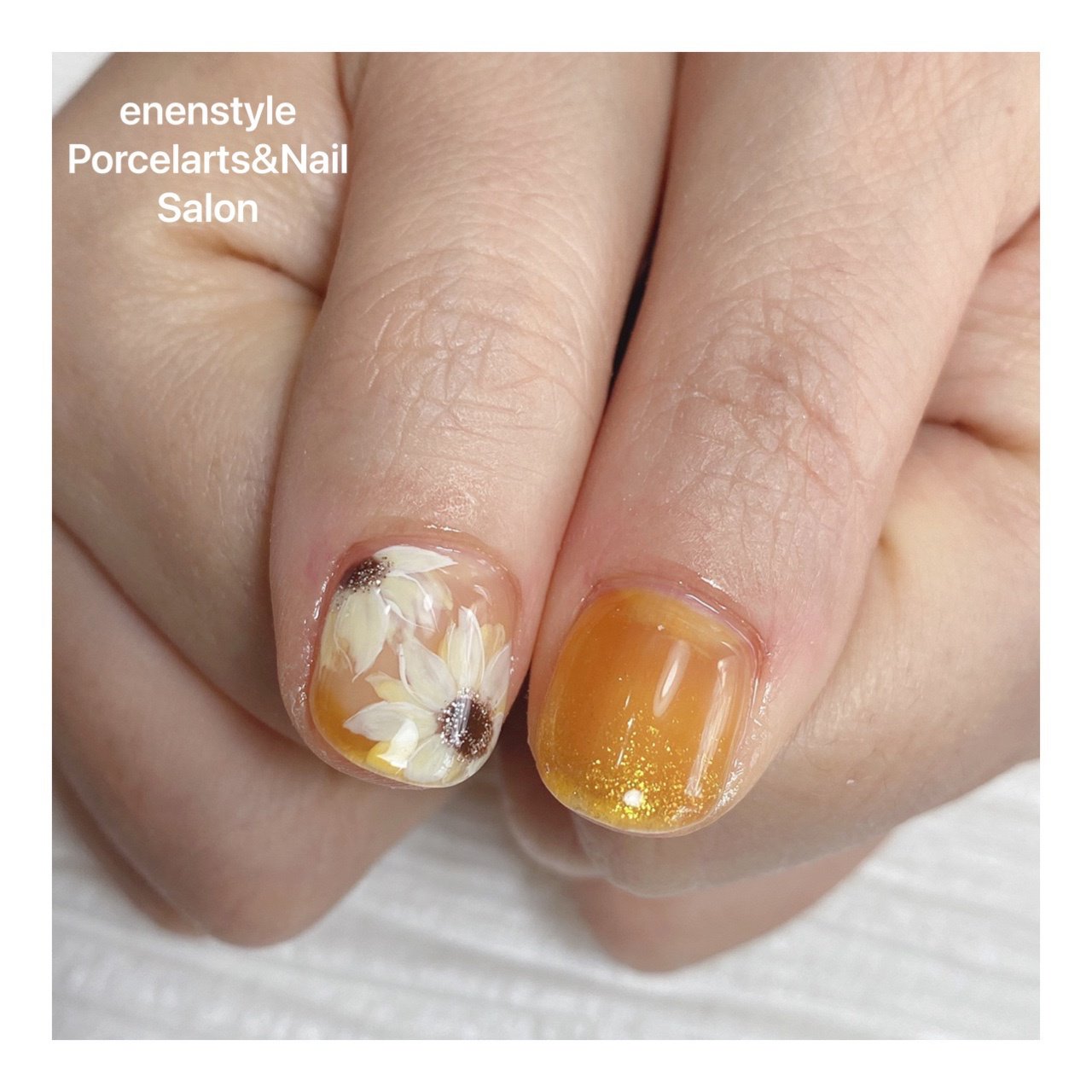 グラデーション フラワー ピンク オレンジ イエロー Enenstyle Porcelarts Nail Salonのネイル デザイン No ネイルブック