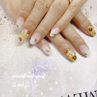 21年 新着順 夏 ブラウン ホワイトグラデーションのネイルデザイン ネイルブック