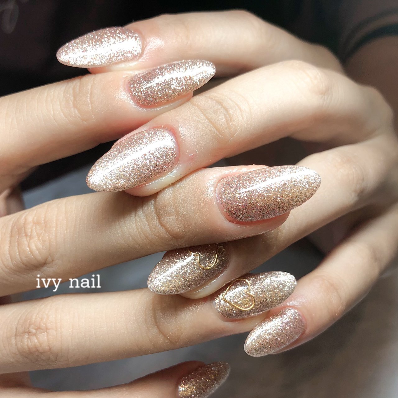 夏 オールシーズン ハンド シンプル ラメ Ivy Nailのネイルデザイン No ネイルブック