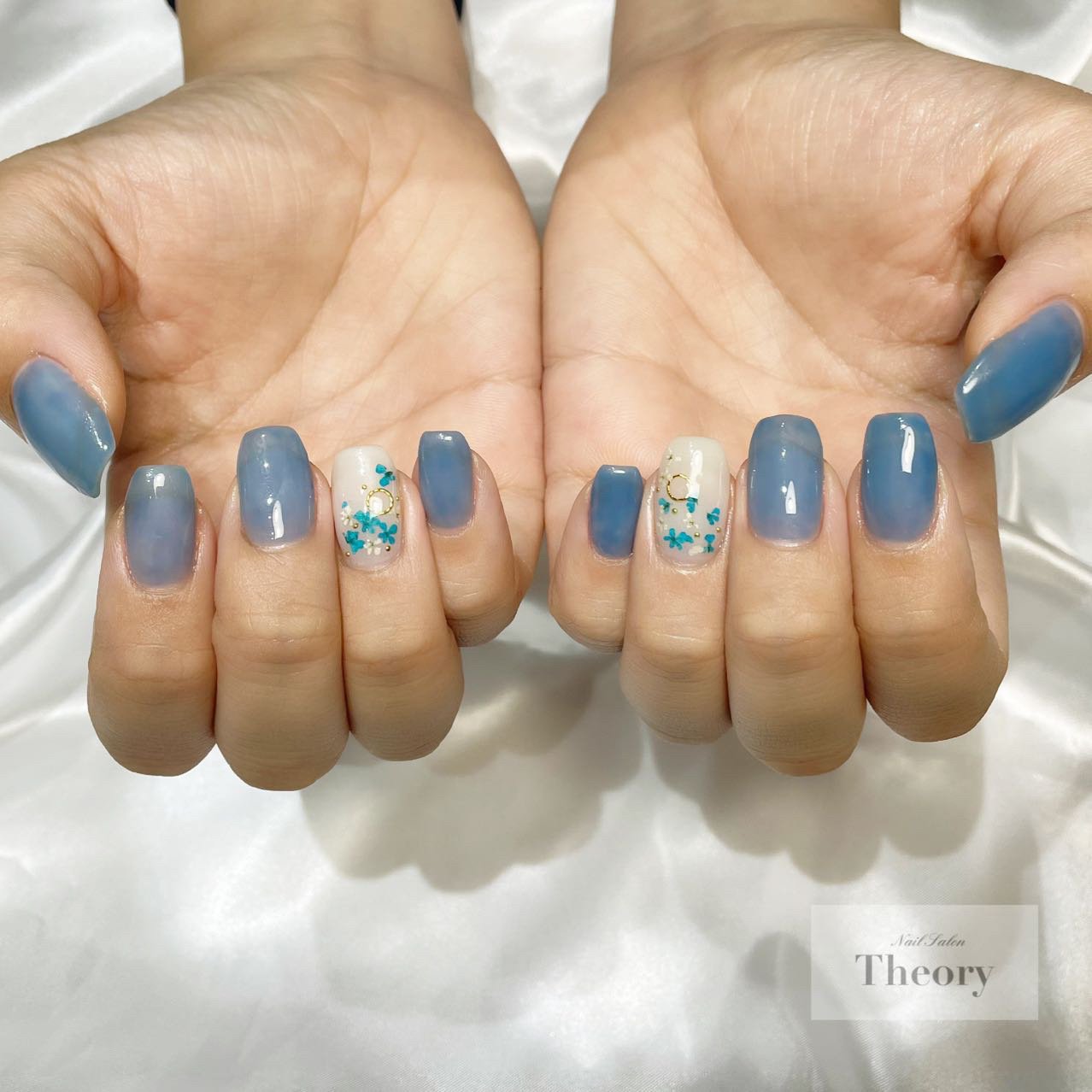 夏 ハンド シンプル ワンカラー フラワー Miho Kobayashiのネイルデザイン No ネイルブック