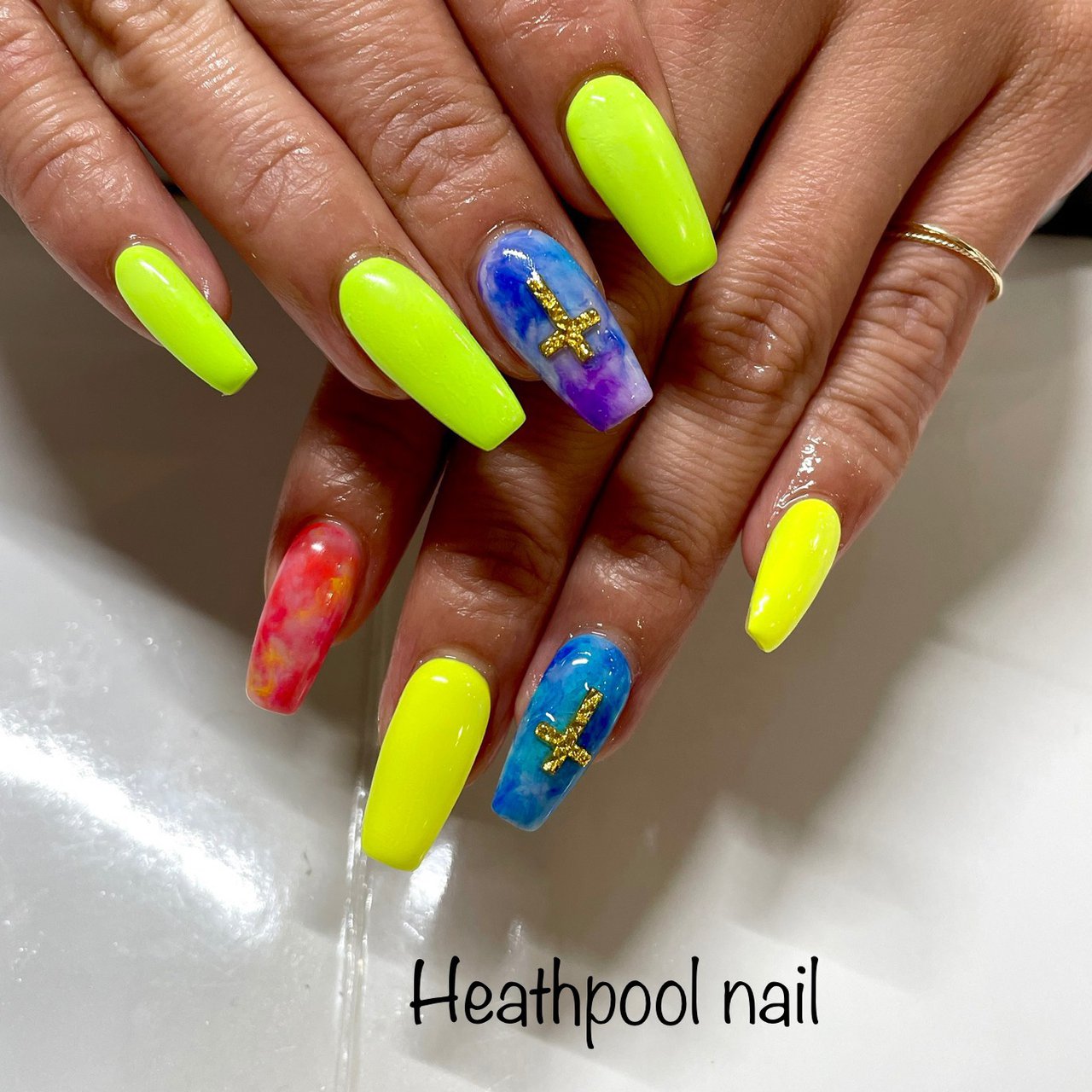 ハンド タイダイ ネオンカラー ジェルネイル Heathpoolnailのネイルデザイン No ネイルブック