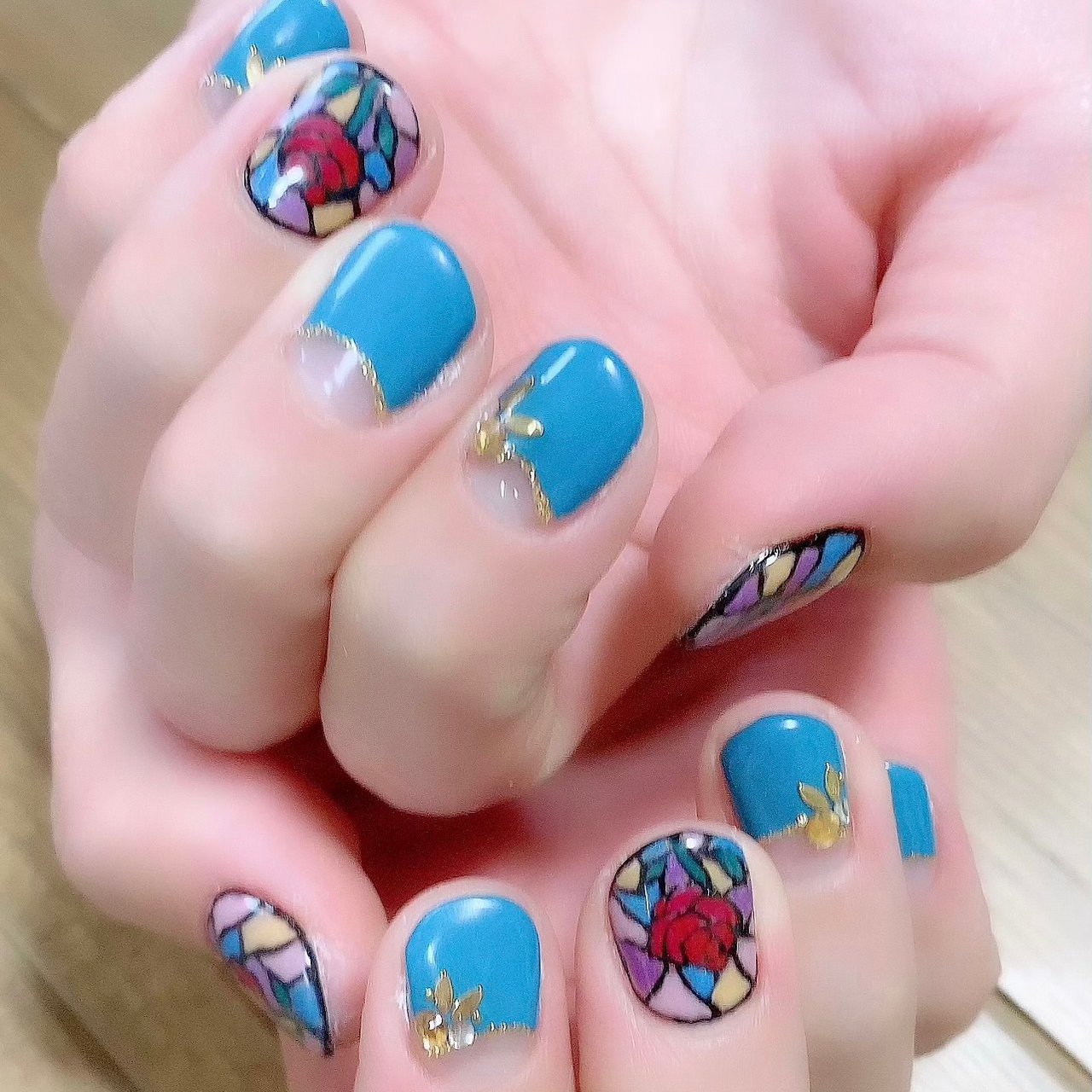 オールシーズン ハンド シンプル ワンカラー ステンドグラス Slow Nailのネイルデザイン No ネイルブック