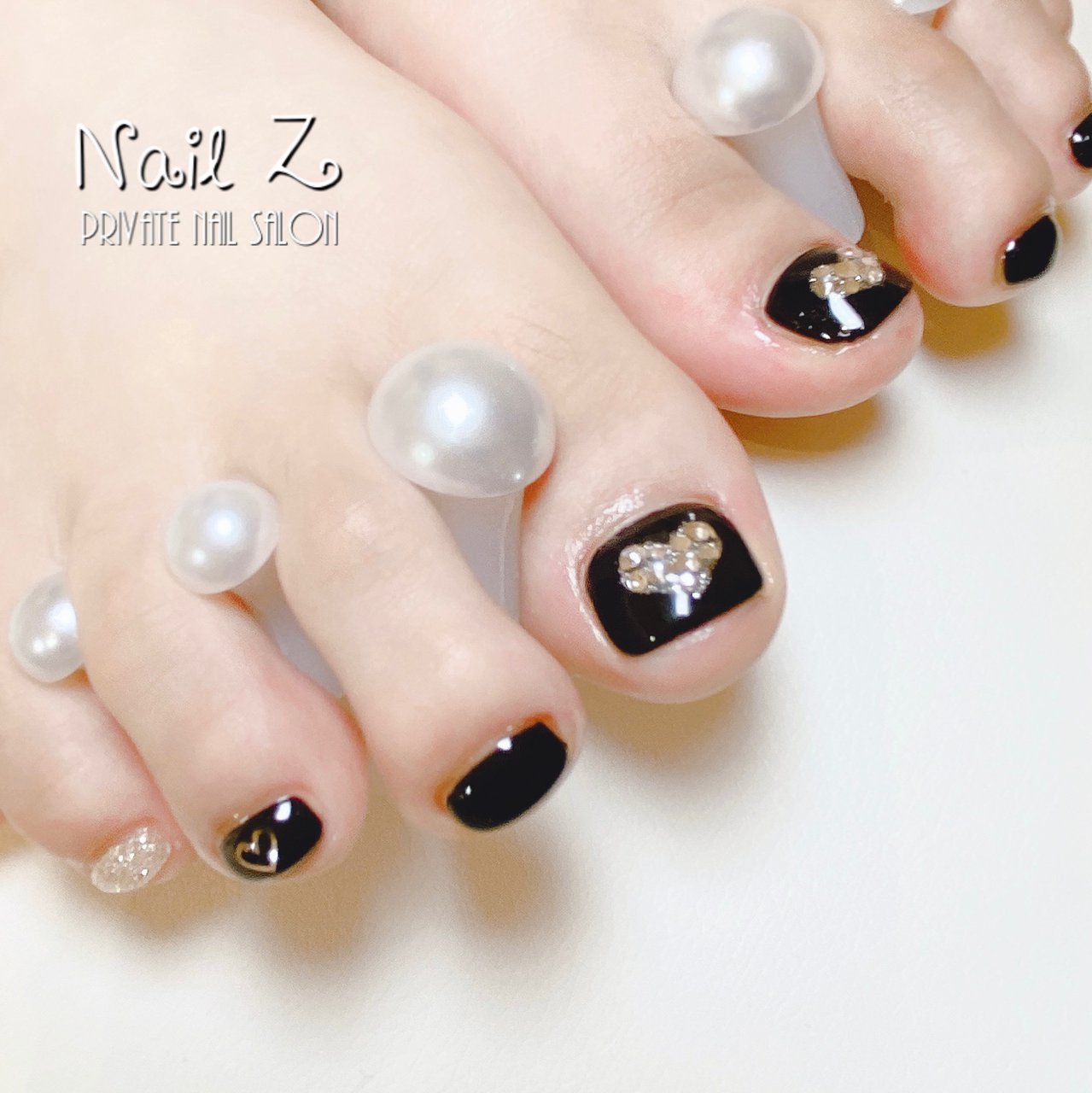 フット ハート ブラック シルバー ペディキュア Nail Z ネイルジー のネイルデザイン No ネイルブック