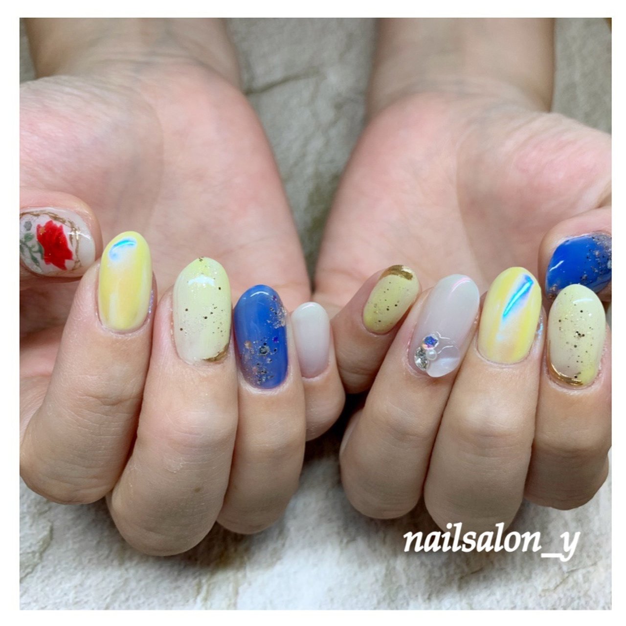 オールシーズン ブライダル ハンド ラメ フラワー Nailsalon Yのネイルデザイン No ネイルブック