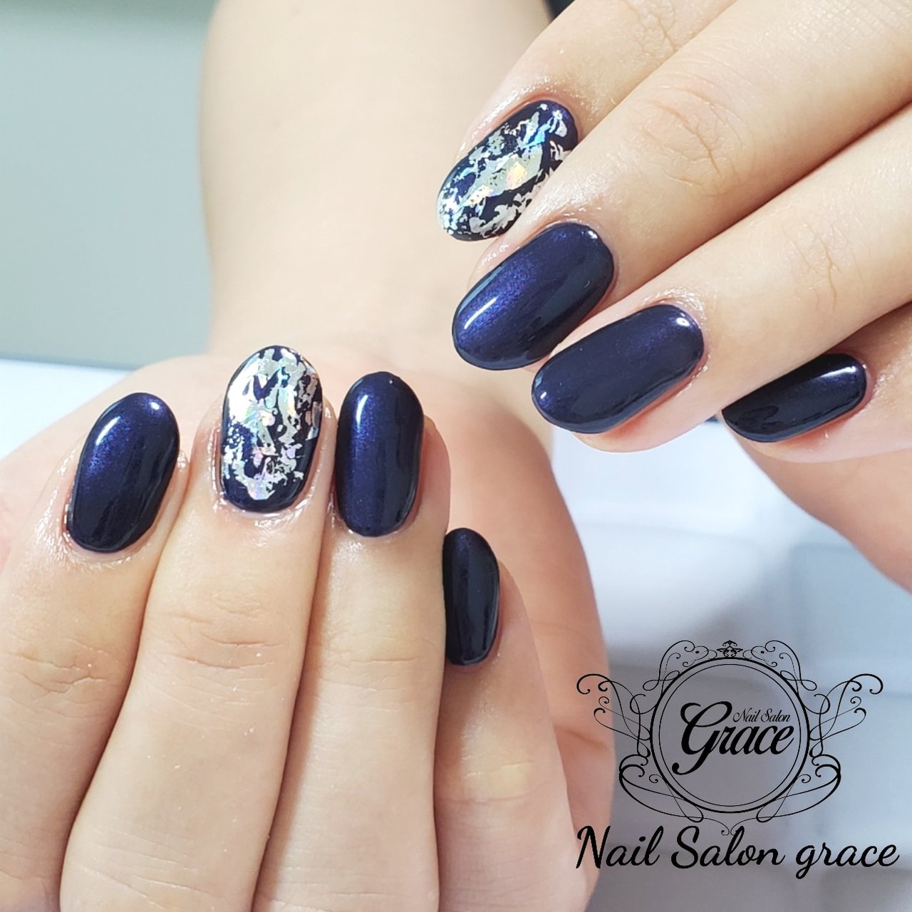 夏 ハンド ワンカラー ホイル ミディアム 高松市 Grace グレイス のネイルデザイン No ネイルブック