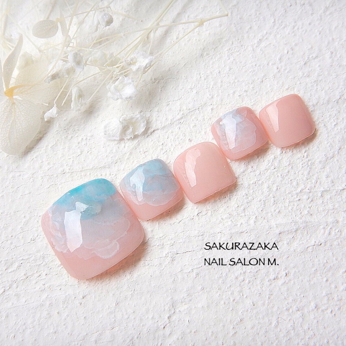 夏 海 フット 水滴 ショート 桜坂ネイルサロンm のネイルデザイン No ネイルブック