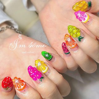 🍋🍇🍓🍍🍊🥝🍉 フルーツネイル
❤️💚🧡💛💜💖
可愛い😍😍😍
夏らしいですね✨
立体的にぷくぷくにすると猛烈に可愛い😍❤️
いつもありがとうございます😊💕

#フルーツネイル#果物ネイル#ぷくぷくネイル#3Dネイル#カラフルネイル#トロピカルネイル#夏ネイル　#鈴鹿市ネイルサロン #鈴鹿市ネイル #津市ネイル　#三重県ネイルサロン #津市ネイルサロン　　#亀山ネイルサロン #河芸ネイルサロン　#フィルイン #ベース一層残し　#ネイルブック　#ネイル好きな人と繋がりたい#im4ome#nailbook#vetro #naildesign #nailart #nail #夏 #海 #リゾート #女子会 #ハンド #痛ネイル #キャラクター #3D #トロピカル #フルーツ #ミディアム #カラフル #ネオンカラー #ビビッド #ジェルネイル #お客様 #hitomi #ネイルブック