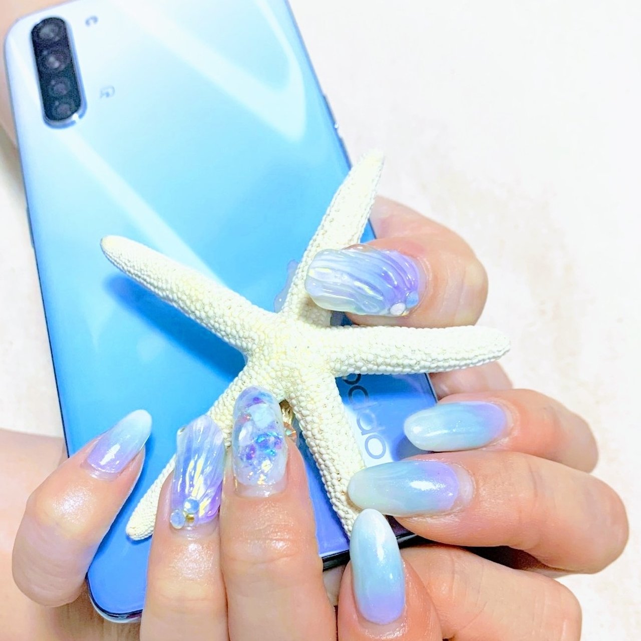 夏 ハンド グラデーション 人魚の鱗 ミラー セルフネイル 記録用のネイルデザイン No ネイルブック