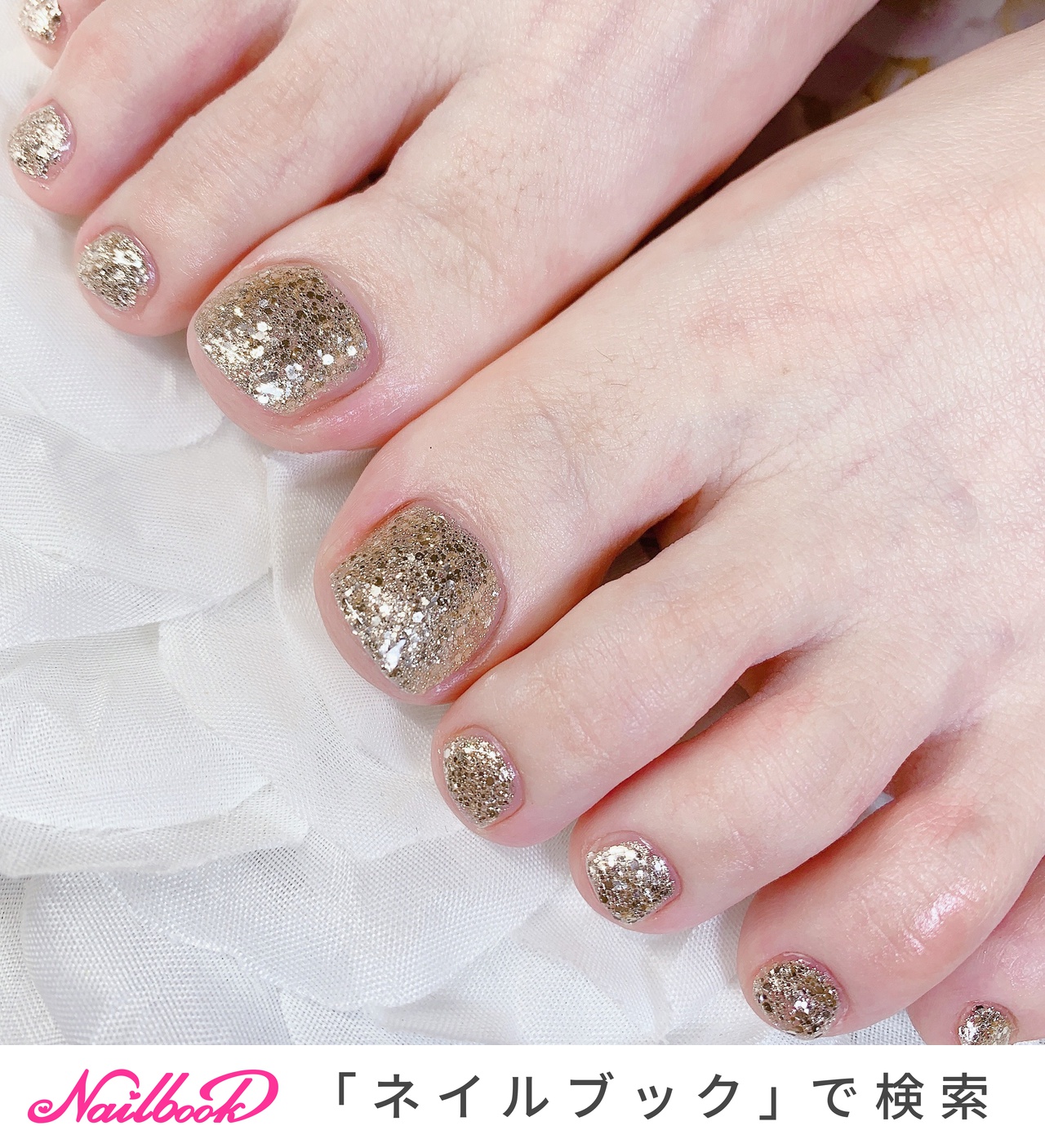 ラメ ジェル シャンパンゴールドのネイルデザイン ネイルブック