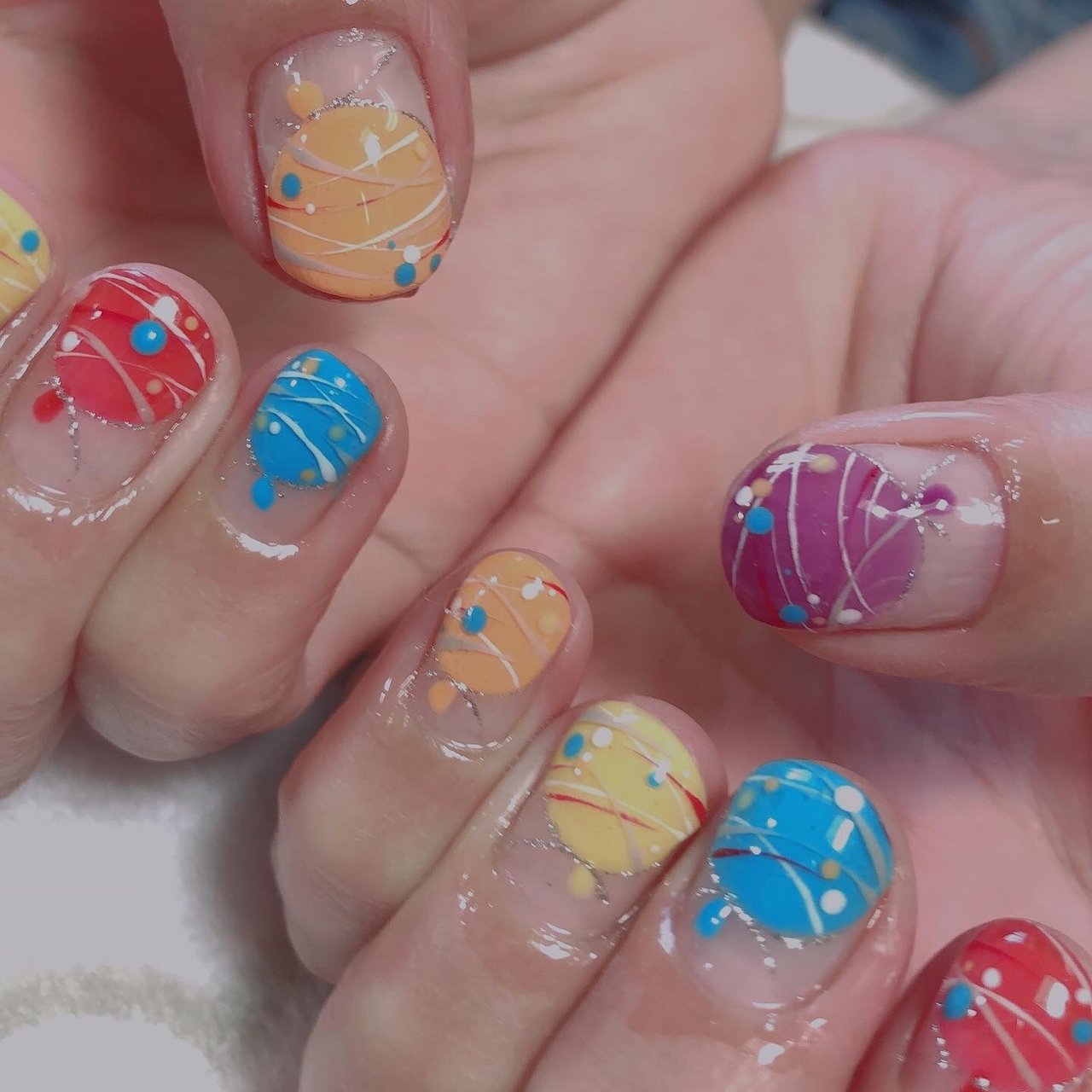 夏 ハンド シルバー カラフル ジェルネイル Nail Charmantのネイルデザイン No ネイルブック