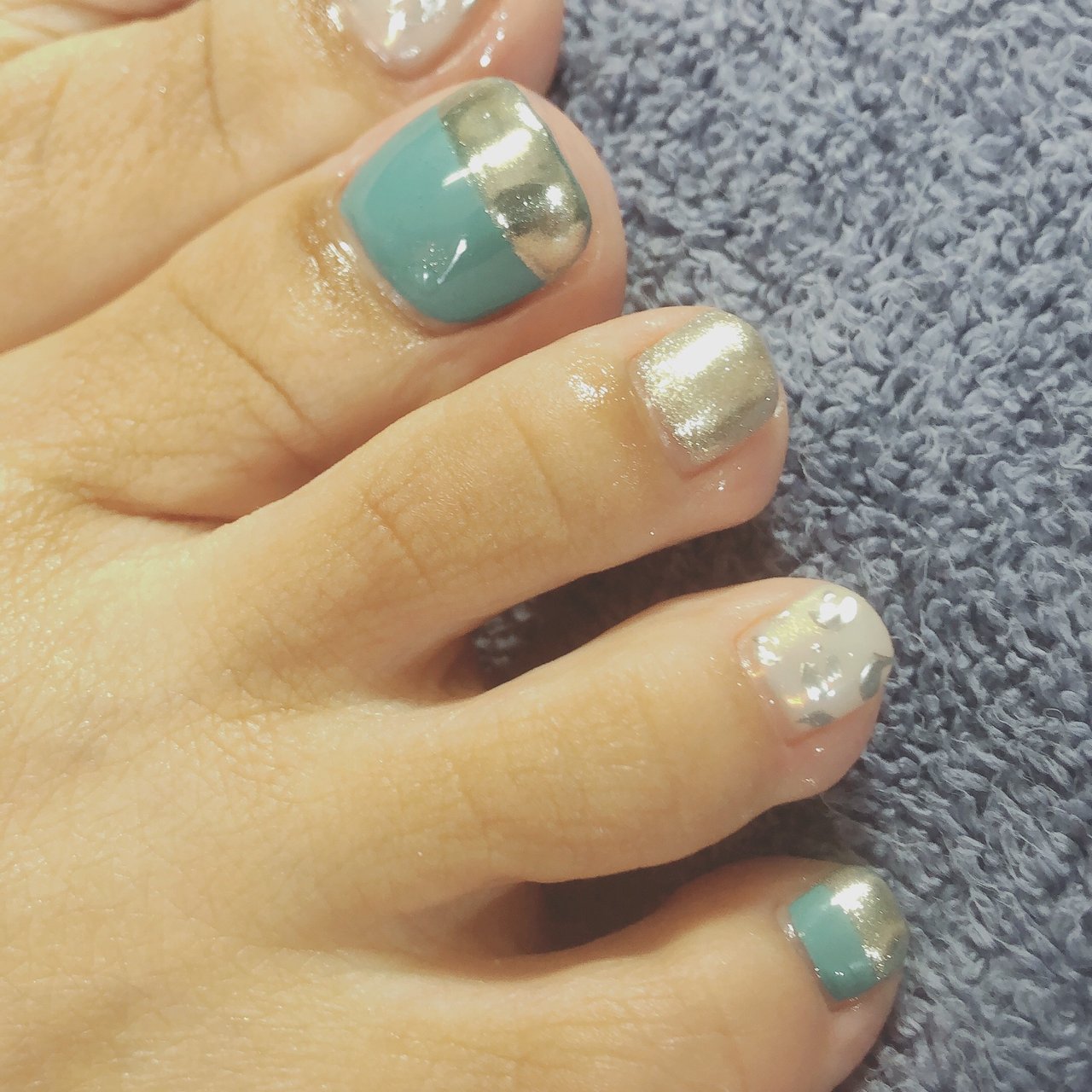 夏 フット ターコイズ ゴールド シルバー Nail Charmantのネイルデザイン No ネイルブック