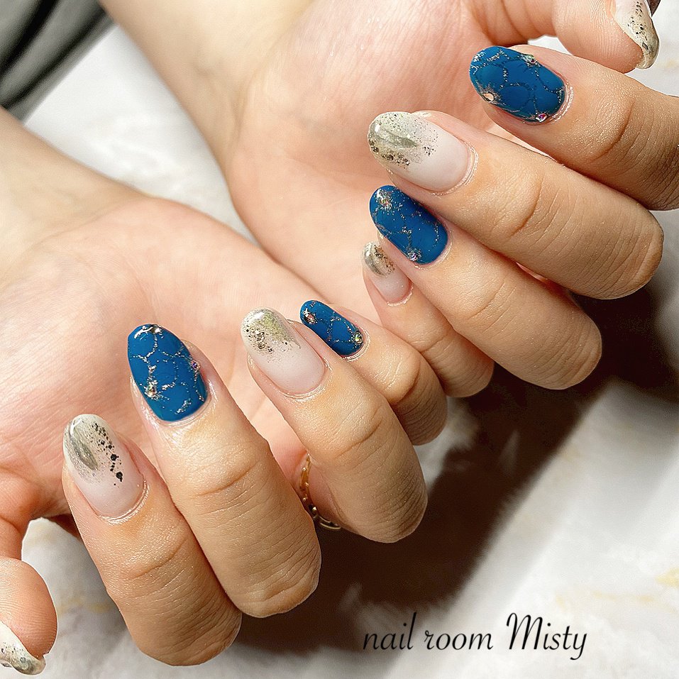 オールシーズン ハンド フラワー ニュアンス ミラー Nailroom Mistyのネイルデザイン No ネイルブック