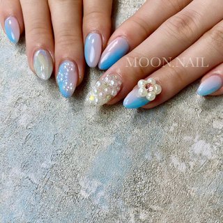 ビジュー パール 派手ネイルのネイルデザイン ネイルブック