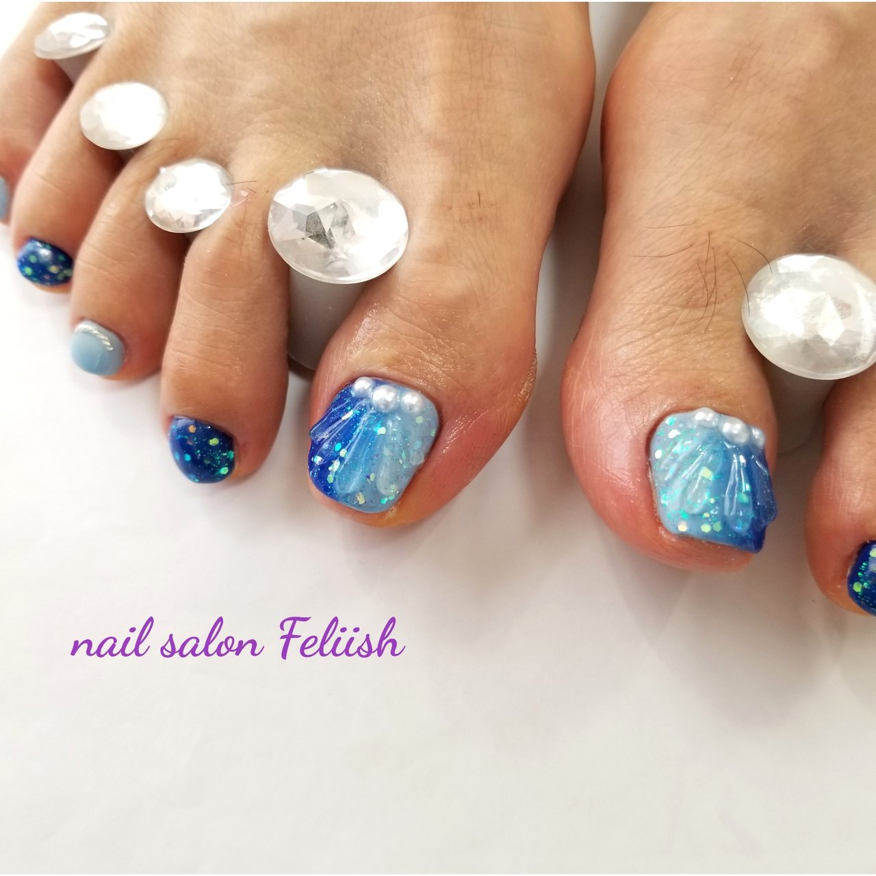 夏 海 リゾート フット ホログラム Nail Salon Feliishのネイルデザイン No ネイルブック