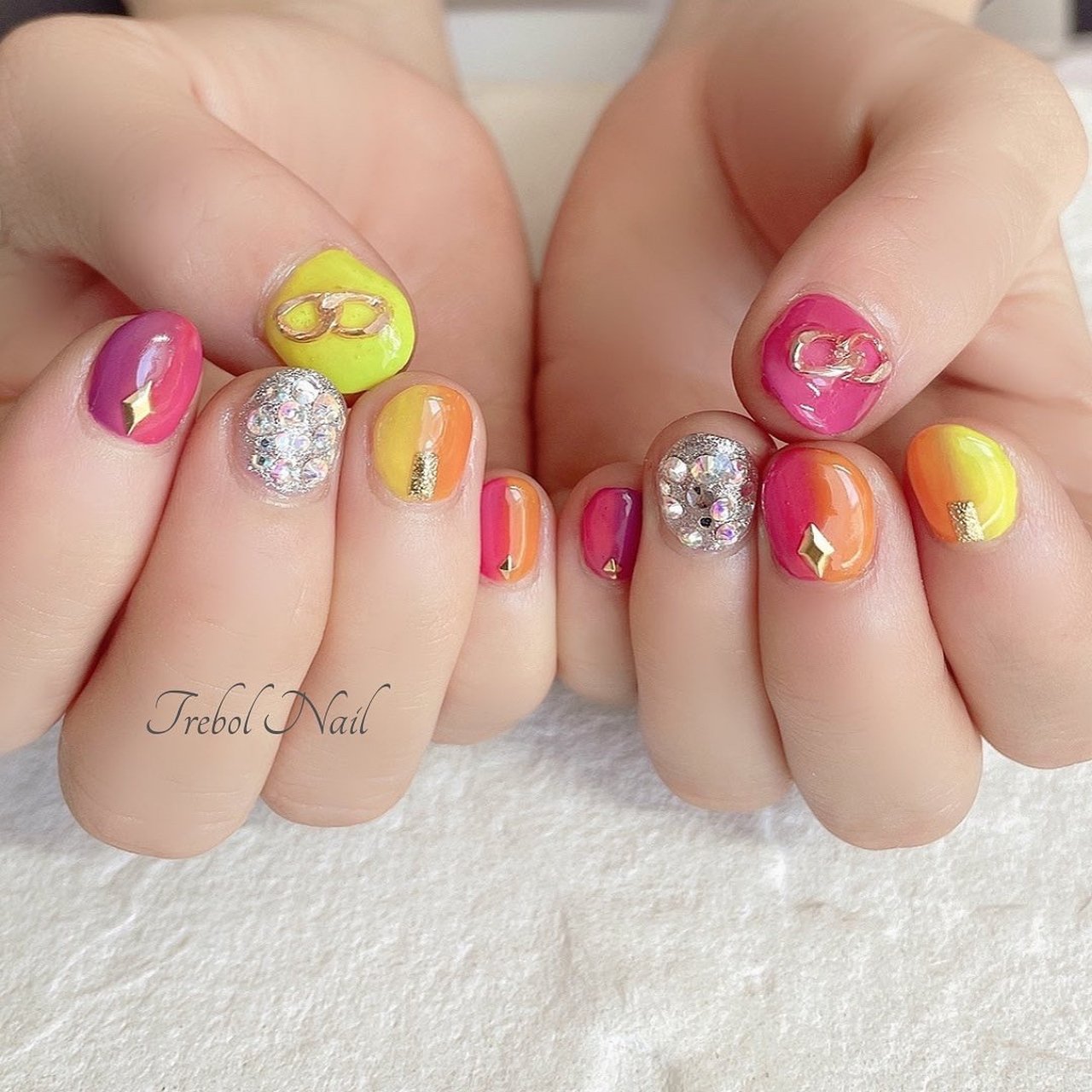 夏 海 リゾート ハンド トロピカル Trebol Nail トレボルネイル 𓅂のネイルデザイン No ネイルブック