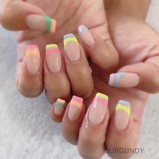 夏 派手ネイルのネイルデザイン ネイルブック